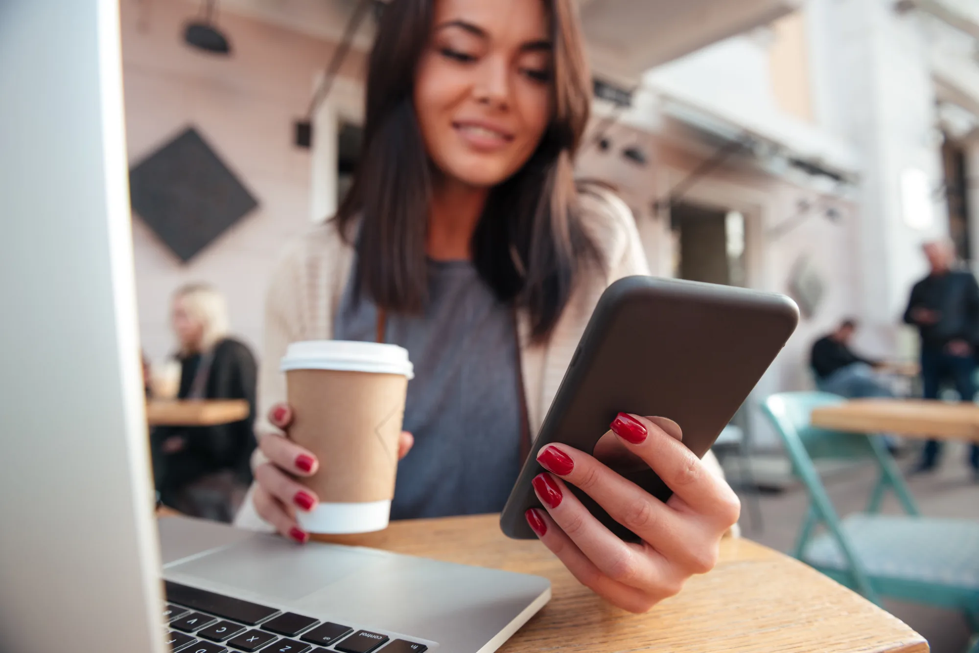 Réseaux sociaux : combien de publications par mois pour une PME ?